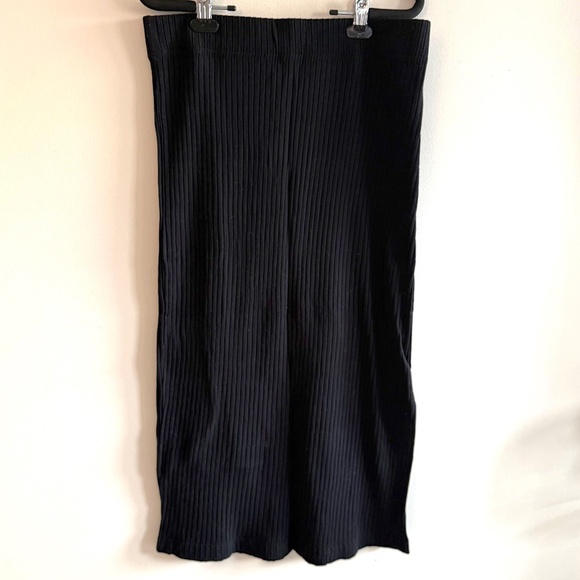 NWT Rails Angie Ribbed Midi Skirt | Women’s L | Black Stretch Knit Quiet Luxury - Picture 3 of 9
